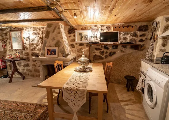 Sun Set House Monsanto